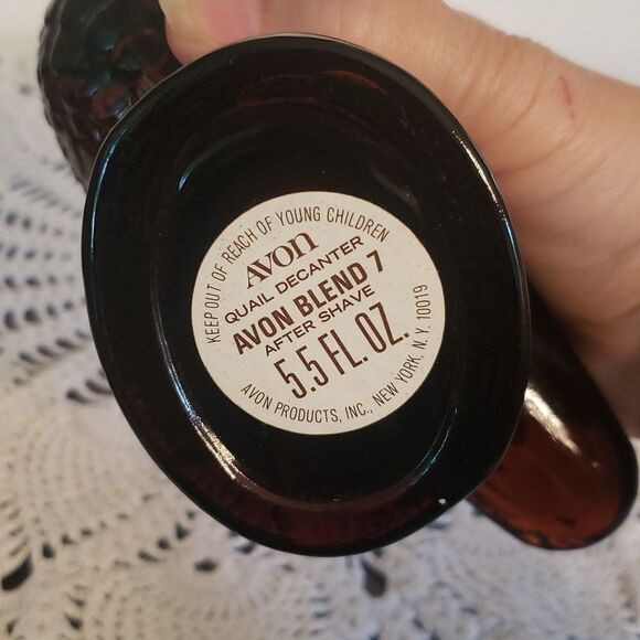 Vintage Avon Quail Glass Decanter - Picture 7 of 7